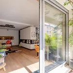 Veeve - Mid-Century Maestro